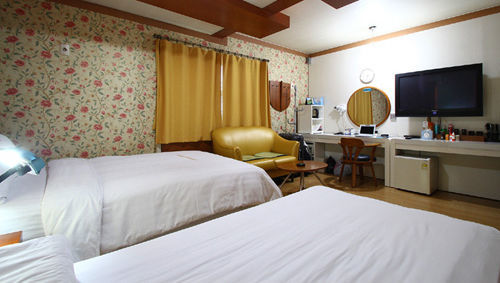 Cherbourg Hotel チョナン エクステリア 写真